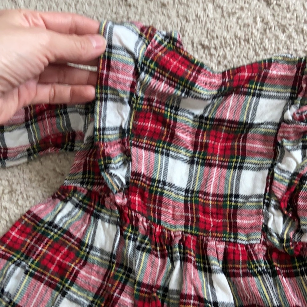 Christmas plaid Carter’s dress and bloomers 12M - Picture 5 of 6